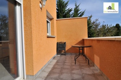 ACHAT APPARTEMENT AVEC TERRASSE AUBERIVES SUR VAREZE.JPG