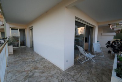 vend appartement pied du par forestier.JPG