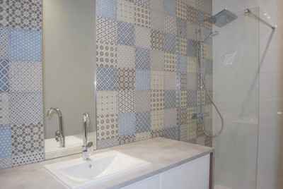 SALLE DE BAIN DARDILLY MAISON DE VILLAGE.JPG