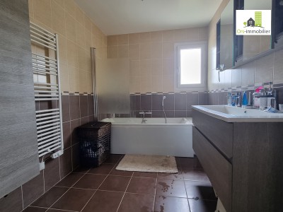 A VENDRE MAISON VILLA 5 CHAMBRES DONT UNE SUITE PARENTALE A 5 MINUTES DE VIENNE.jpg