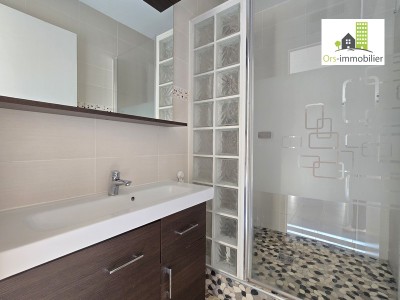 CELINE GANDI VEND APPARTEMENT T4 VIENNE SUD 66 M² AVEC CAVE ET SATIONNEMENT AU PIED DE IMMEUBLE.jpg