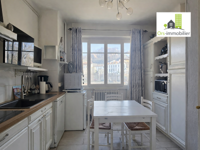 Vienne hyper centre – À vendre T3 avec balcon et chauffage collectif.png