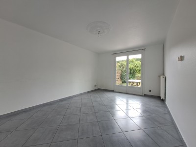 VIENNE LOCATION MAISON LES GUILLEMOTTES.jpg