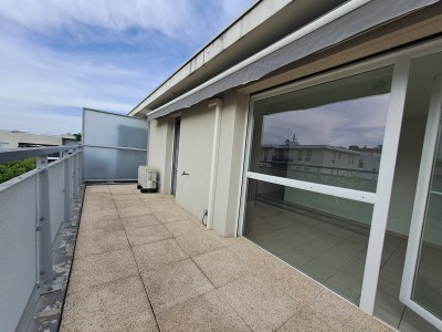 VENISSIEUX LOCATION  LUCIE AUBRAC.jpg