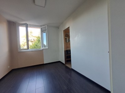 ACHAT VENTE APPARTEMENT LYON MENIVAL.jpg
