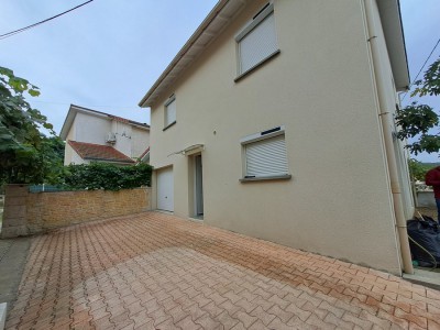immobilier-locatif-cour-et-buis.jpg
